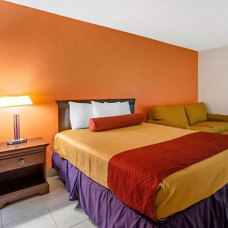 Econo Lodge North North Fort Myers Exteriör bild