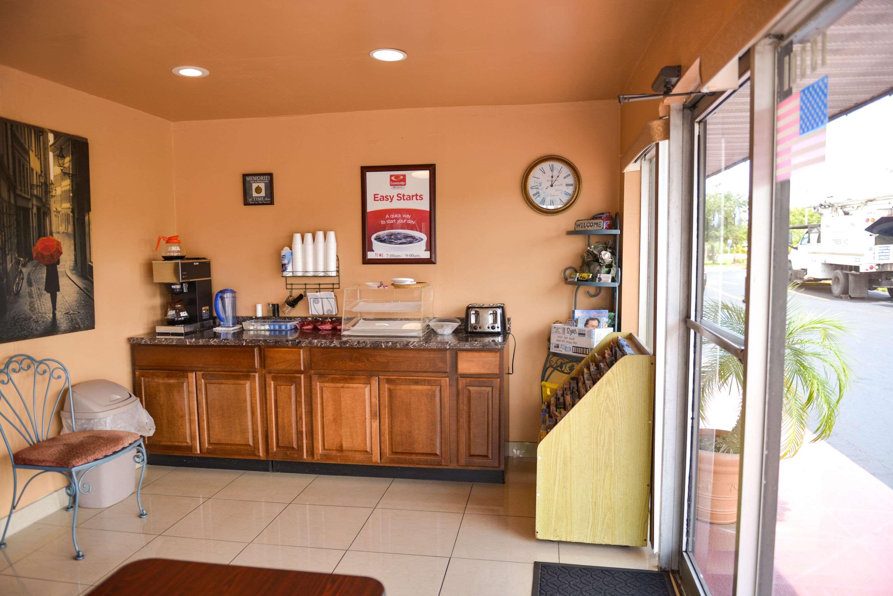 Econo Lodge North North Fort Myers Exteriör bild