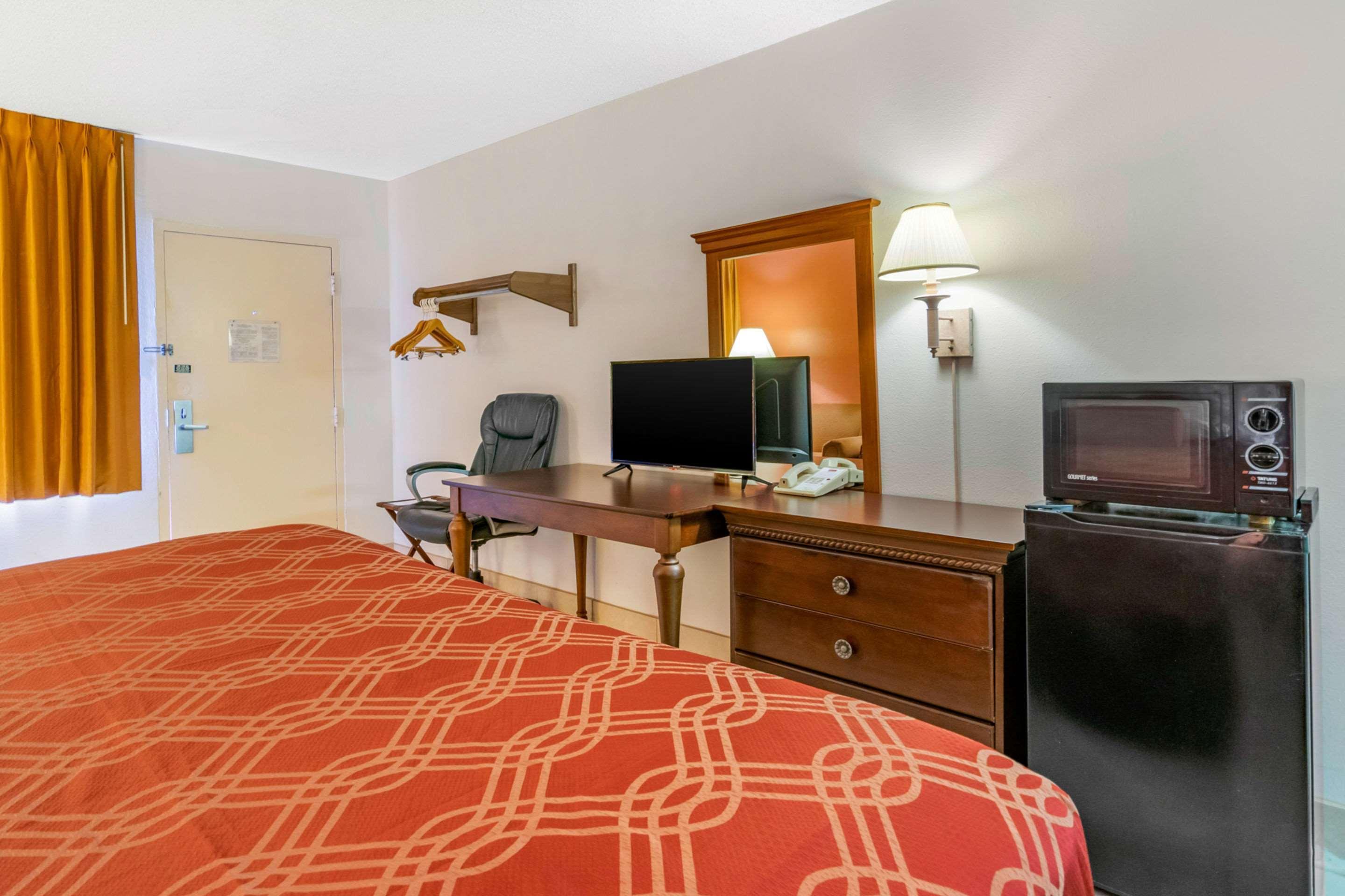 Econo Lodge North North Fort Myers Exteriör bild
